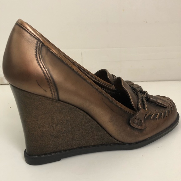 Nygard Wedge Heel Beonze Tassle Shoes - Picture 8 of 8